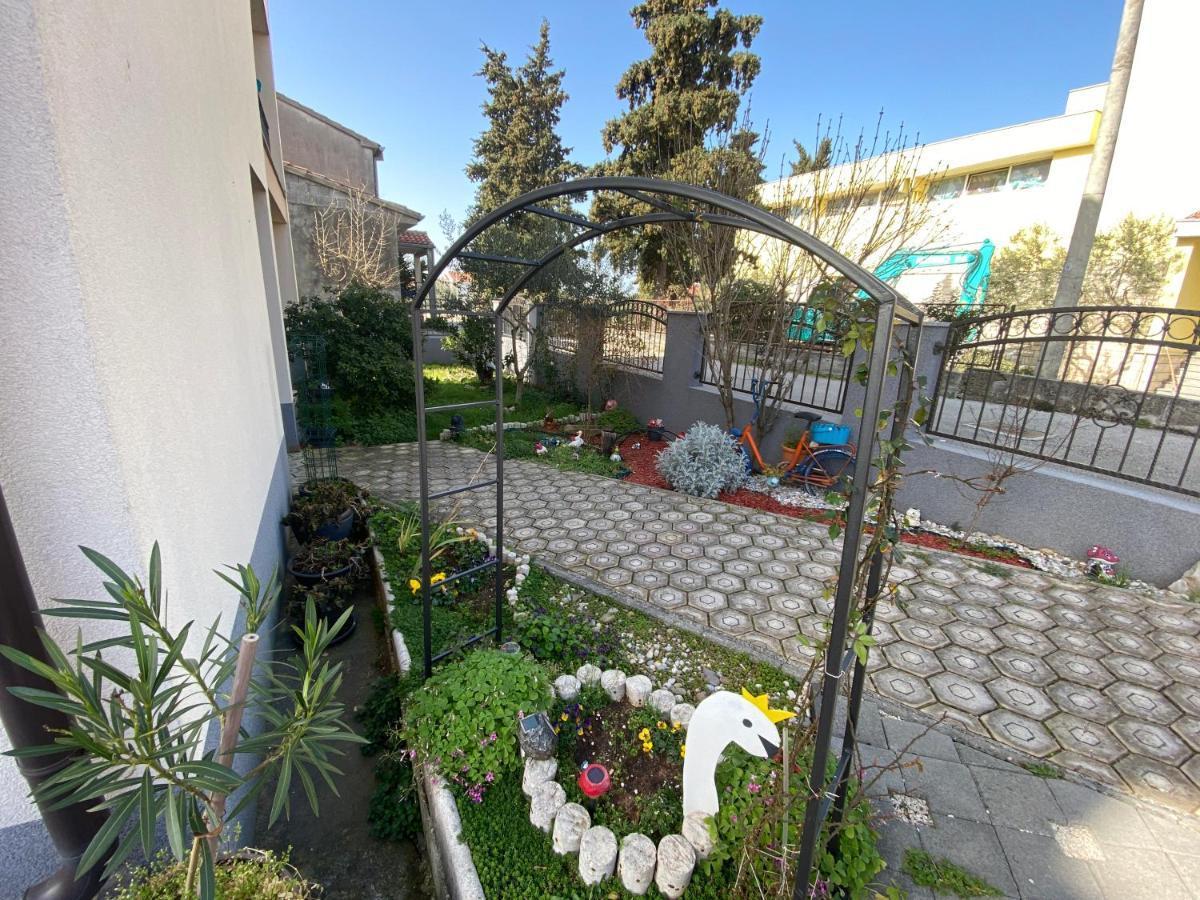Apartmani Kristo 2 Zadar Bagian luar foto